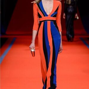 Elegant Multicolor Striped Dress
Elisabetta Franchi size 40, M